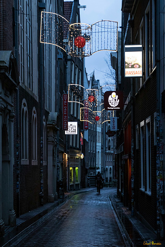 Morgens, in den Gassen von Amsterdam