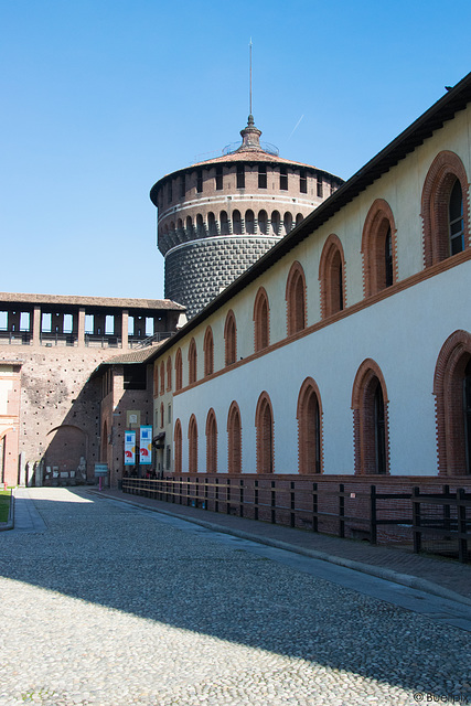 Castello Sforzesco (© Buelipix)