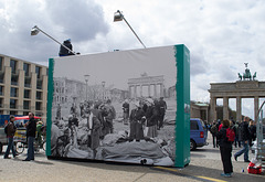 Berlin, Brandenburg Gate (#2037)