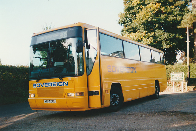 Sovereign 707 (M107 CCD) at Aston - 17 Sep 2001