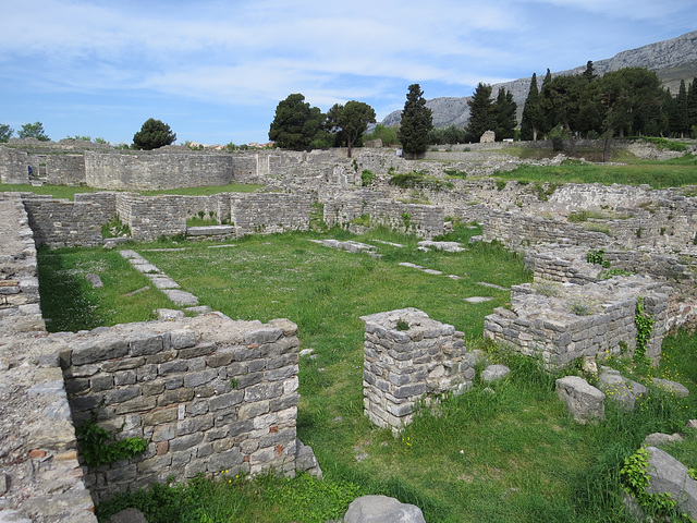 Salona : grands thermes, 1