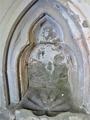 kedleston church derbs ; late c13 piscina