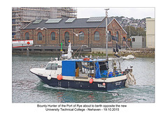 Bounty Hunter & gulls about to berth - Newhaven - 19.10.2015