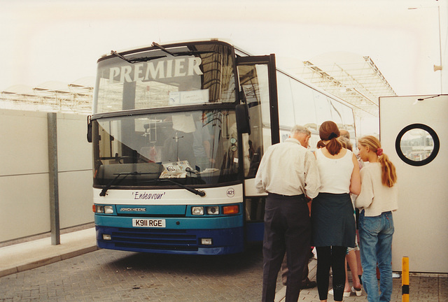 421/07 Premier Travel Services (Cambus Holdings) K911 RGE 27 Jul 1995 7 of 15