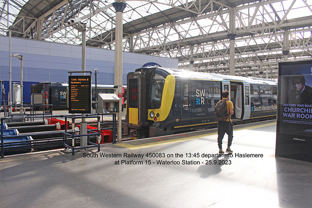 South Western Railway 450 083 on the 13 45 service to Haslemere Waterloo Station 25 9 2023