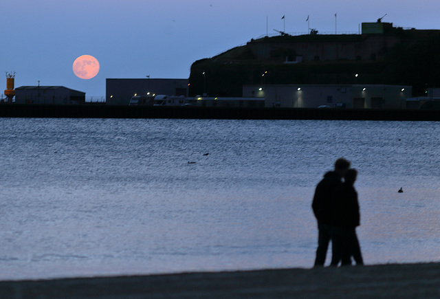 EOS 6D Peter Harriman 21 16 31 28419 strawberryMoon couple dpp