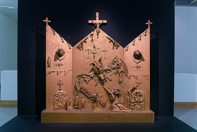 "Autel O.A.S." (Niki de Saint Phalle - 1962) "Autel O.A.S." (Niki de Saint Phalle - 1962)