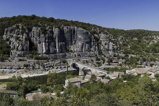 BALAZUC. (Ardèche).