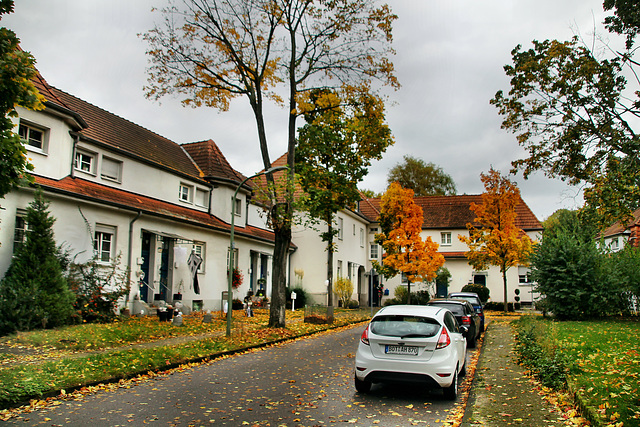 Mathias-Stinnes-Platz (Gartenstadt Welheim, Bottrop) / 20.10.2021