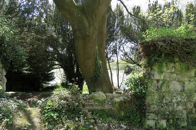 eastwell church, kent