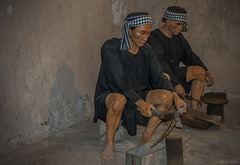 im Museum von Cu Chi - Herstellung von Munition aus Blindgängern des Gegners (© Buelipix)