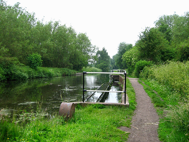Overflow to Smestow Brook from the Staffordshire and Worcestershire Canal