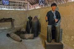 im Museum von Cu Chi - Herstellung von Munition aus Blindgängern des Gegners (© Buelipix)