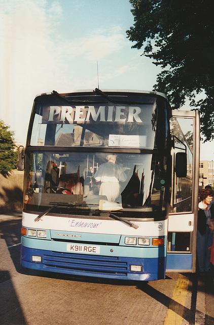 421/01 Premier Travel Services (Cambus Holdings) K911 RGE at Cambridge - 27 Jul 1995 1 of 15