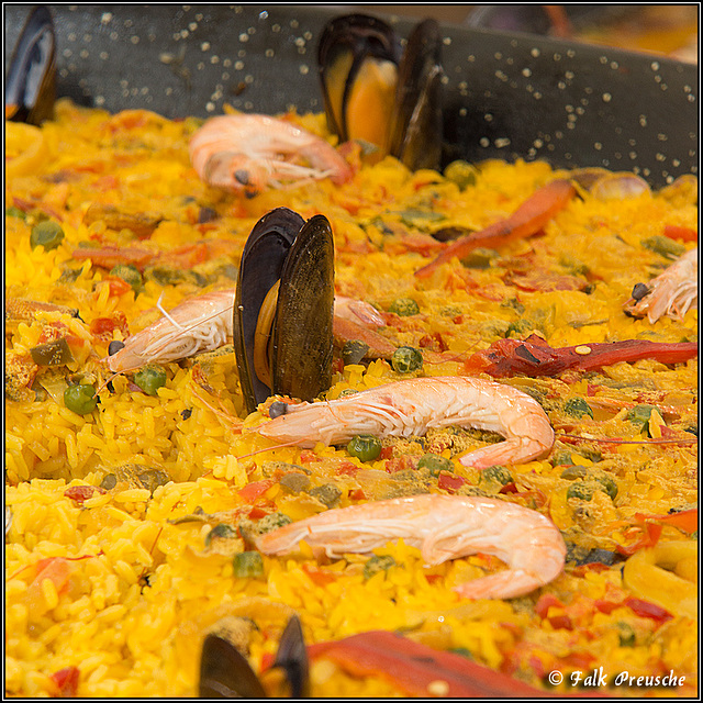 Paella zum Straßenfest