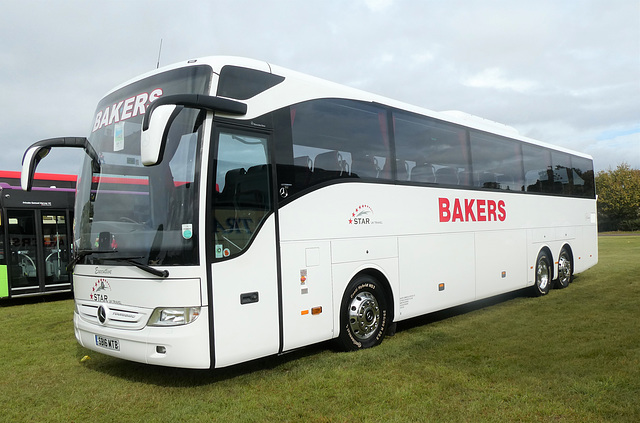 Bakers Coaches SB16 MTB at Showbus - 29 Sep 2019 (P1040563)
