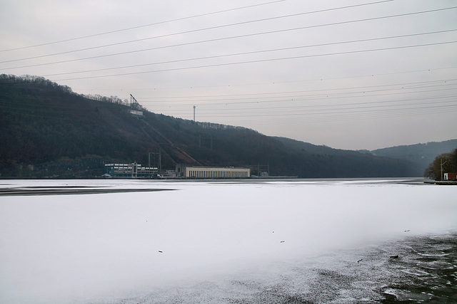 Zugefrohener Hengsteysee (Hagen-Hengstey) / 3.03.2018