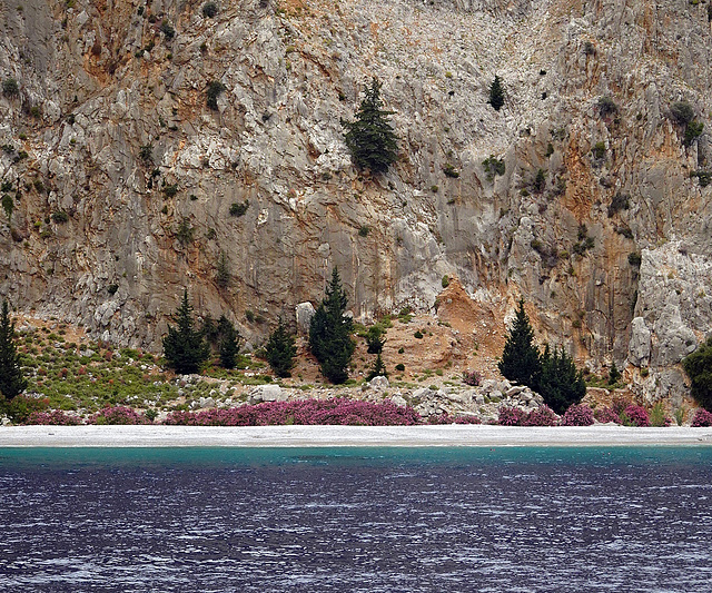 Farbenpracht in der  St.George Bay auf der Insel Symi