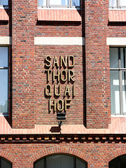 = Sandtorkai-Hof