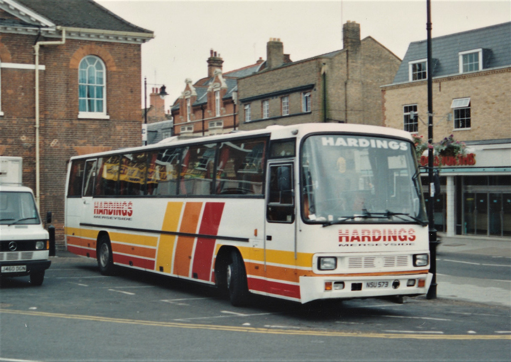 Hardings Tours NSU 573 (G702 UNR, G283 FKD) in Newmarket – 23 Jun 1993 (198-9A)