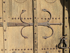 kedleston church derbs; c17 door of 1613 with ?c12 ironwork