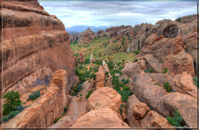 Hiking to the upper arches, Arches