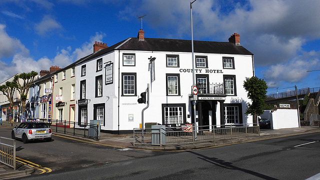 20190615 5335CPw [R~GB] Unser Hotel, Haverfordwest, Wales