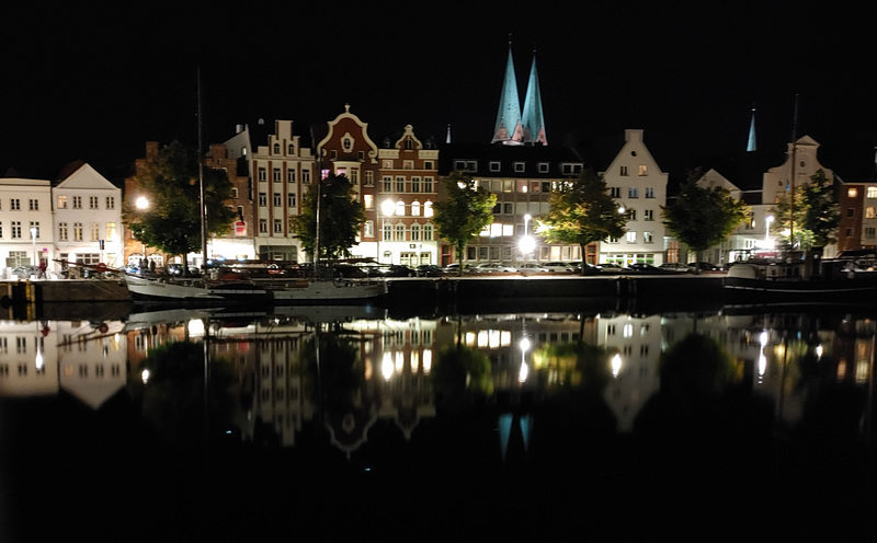 HL by night