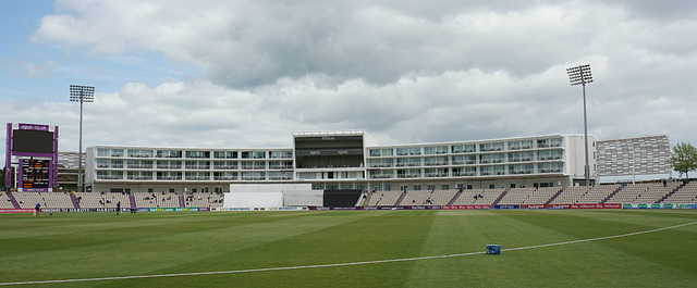 Architecture of the Ageas Bowl (1) - 17 May 2015