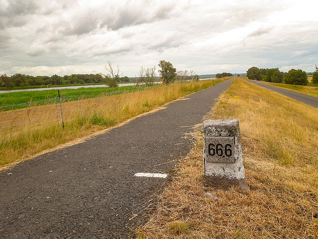 Fahrradhighway To Hell