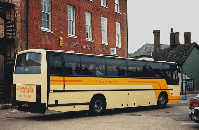 Pathfinder Coaches F468 WFX in Mildenhall – Jun 1990 (119-24A)