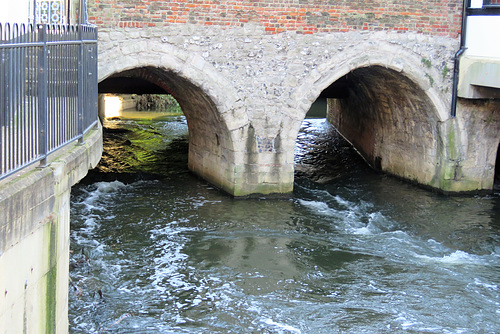 clattern bridge, kingston on thames