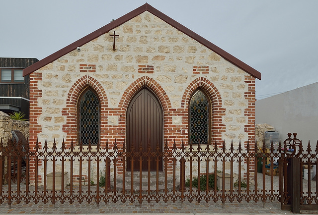 #4 - Steve Paxton - Old Church now a Home - 40̊ 1point