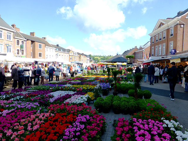 BE - Aubel - Sunday Market