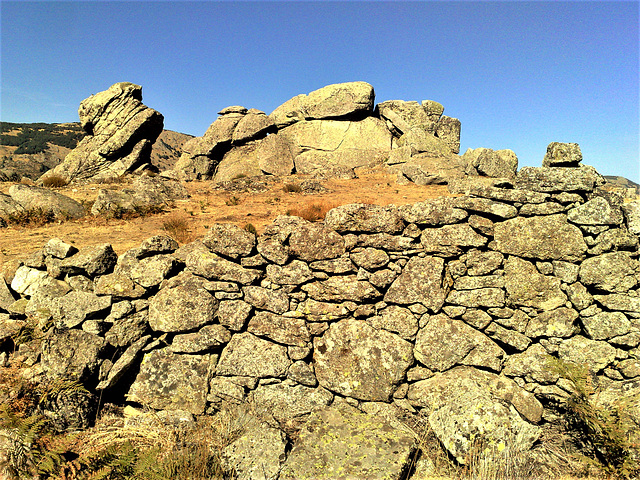 Dry stone wall, La Machota Alta.