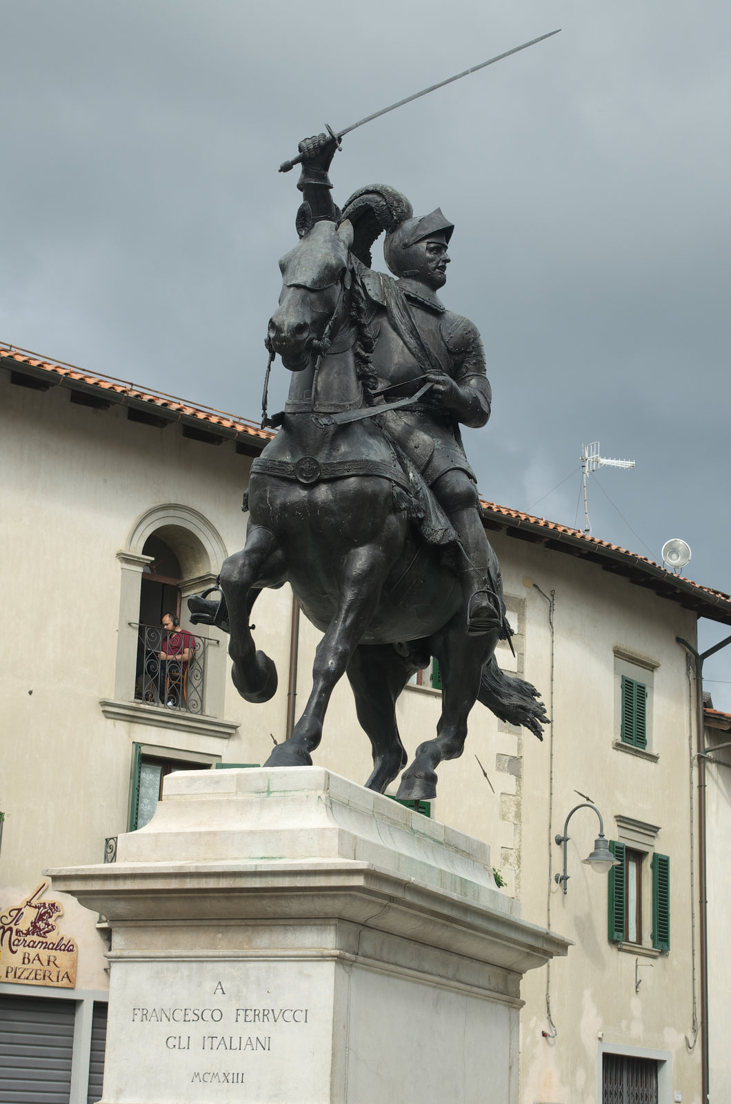Francesco Ferrucci statue at Gavinana