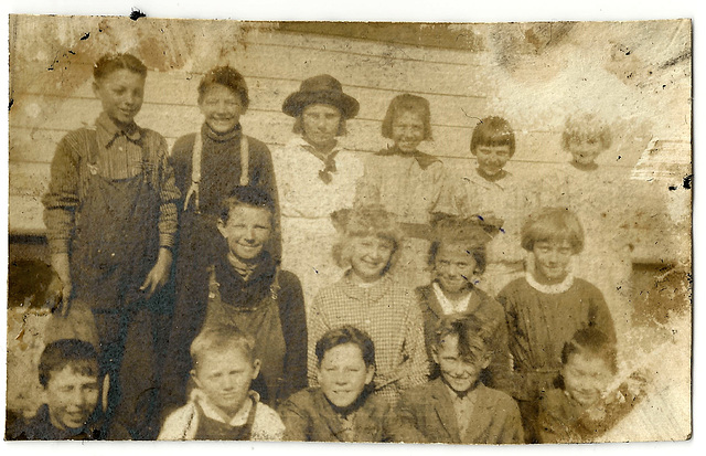 GL004 STUDENTS AT UNIDENTIFIED MANITOBA SCHOOL