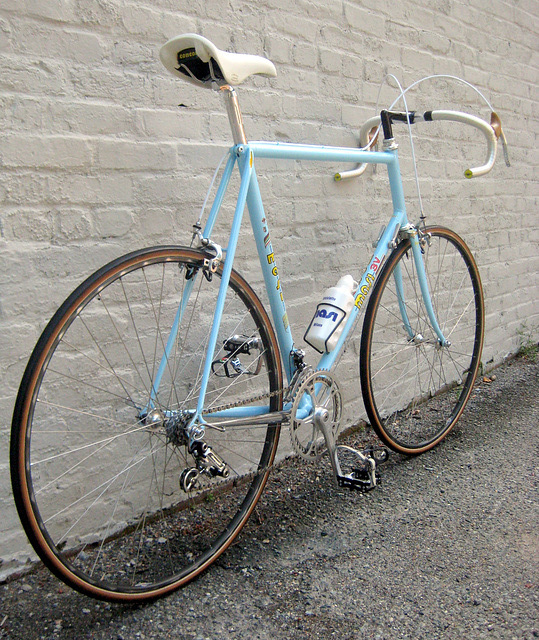 ipernity: 1985 Masi (Milano) 3v Volumetrica - by Peter Kohler