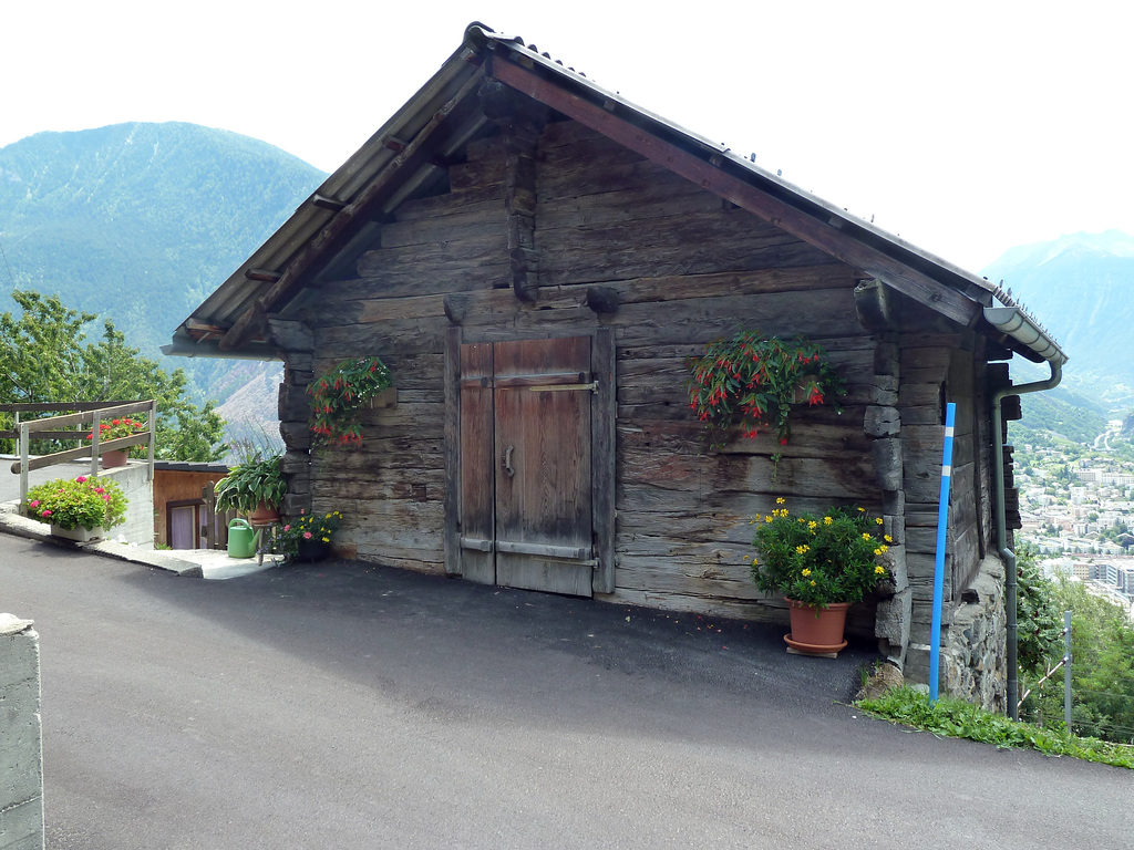 Speicher in Eggerberg, über der der Stadt Visp