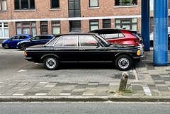 Mercedes-Benz W123