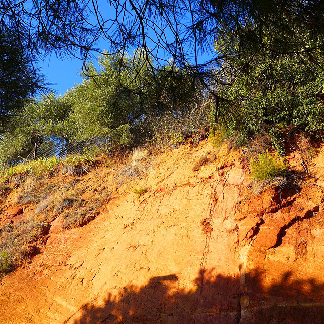 Les Rochers Ocres