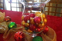 Treasured ornaments displayed on Dining table....!  MERRY CHRISTMAS  !!