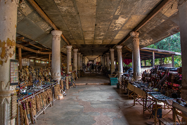 unterwegs zu den Shwe Inn Thein Pagoden (© Buelipix)