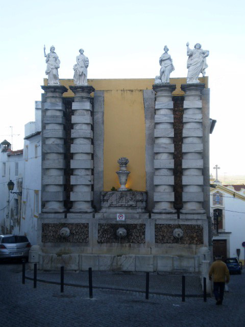 Saint Lawrence Fountain.