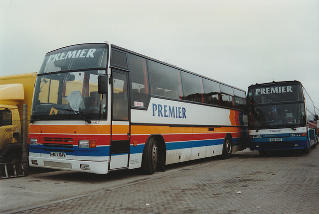 407/03 Premier Travel Services (Stagecoach Cambus) H407 GAV and K911 RGE at Cambridge garage - 1 Mar 1997