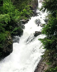 2024-0605-03a Lehner Wasserfall