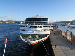 MS Trollfjord