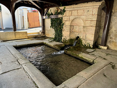 Lavoir rue Fontaine Maire de Roy VERTUS