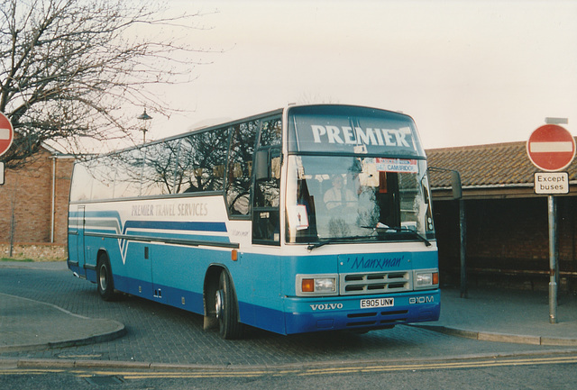 405/03 Premier Travel Services (Cambus Holdings) E905 UNW at Mildenhall - 21 Mar 1994