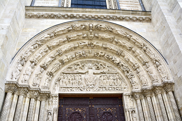 Paris 2024 – Basilique Saint-Denis – Entrance